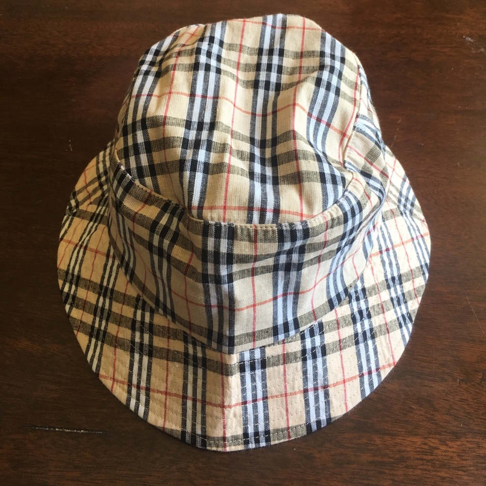 Men's Plaid Bucket Hat in Beige with Navy & Red Accents